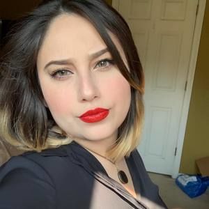 Meet your Posher, Fernanda